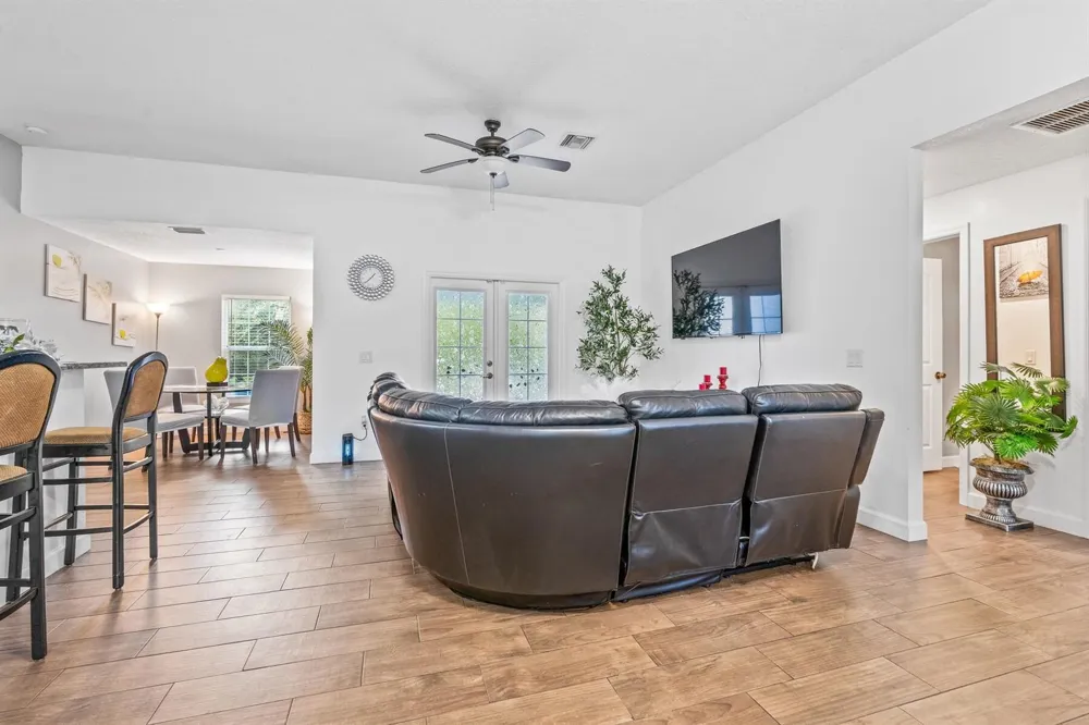 1035 34th Avenue SW Vero Beach, FL 32968