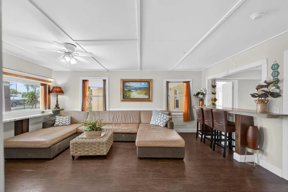 1136 W 7th Street Riviera Beach, FL 33404