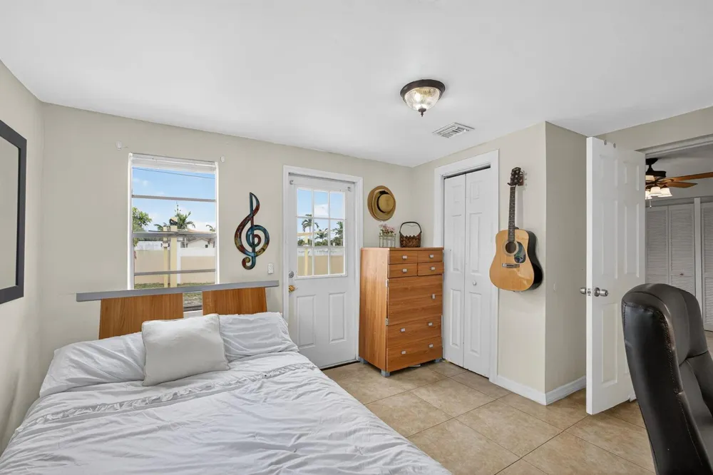 1136 W 7th Street Riviera Beach, FL 33404
