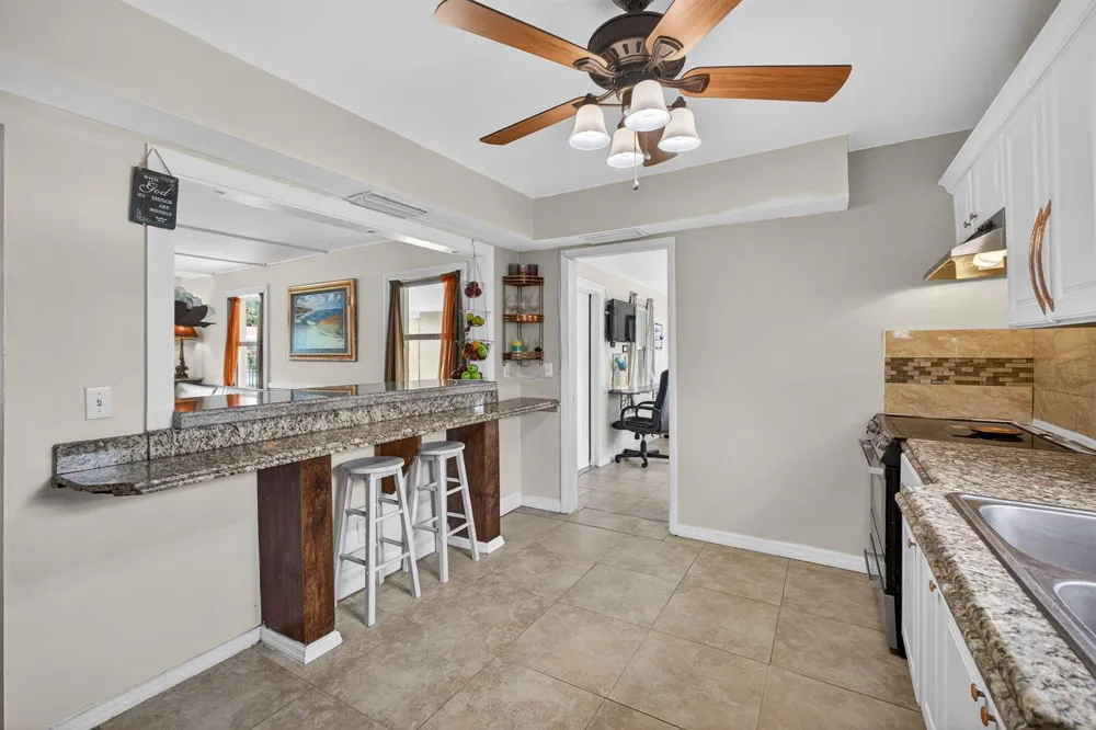 1136 W 7th Street Riviera Beach, FL 33404