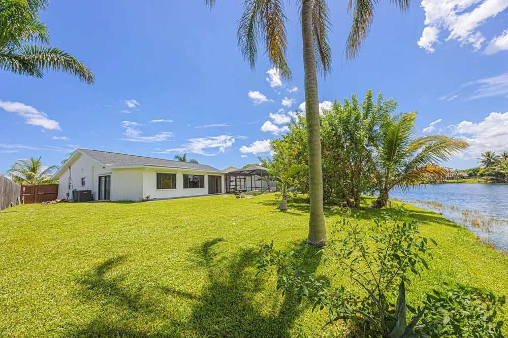 9453 Burlington Place Boca Raton, FL 33434