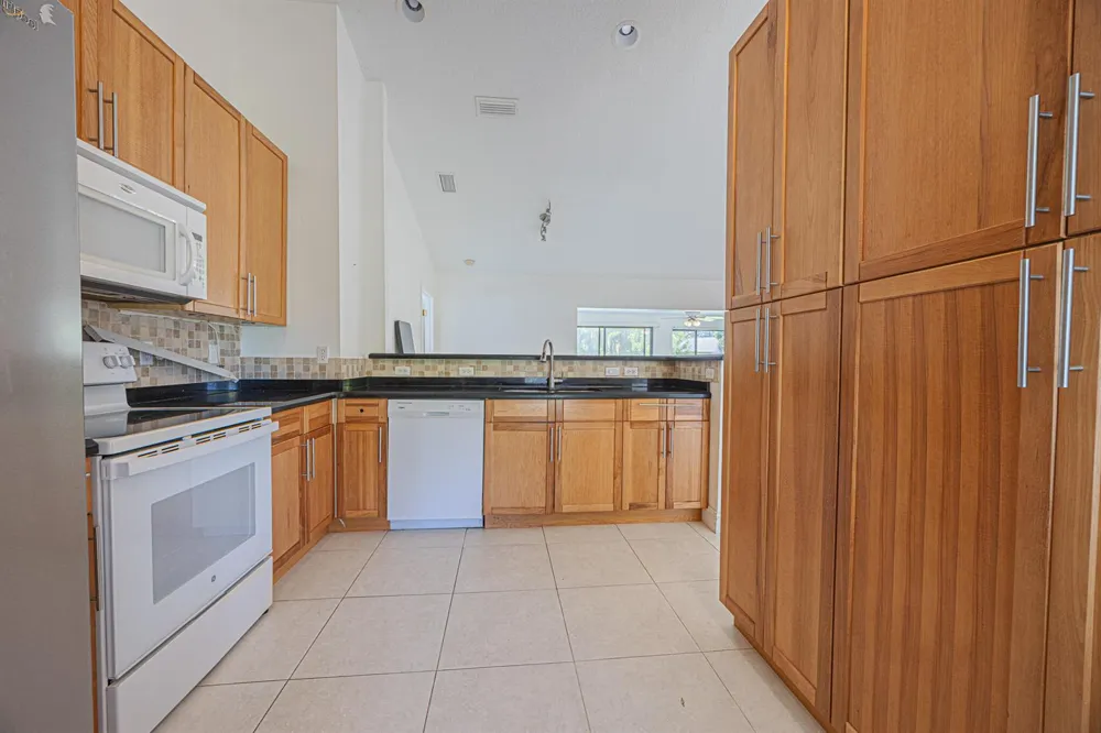 9453 Burlington Place Boca Raton, FL 33434