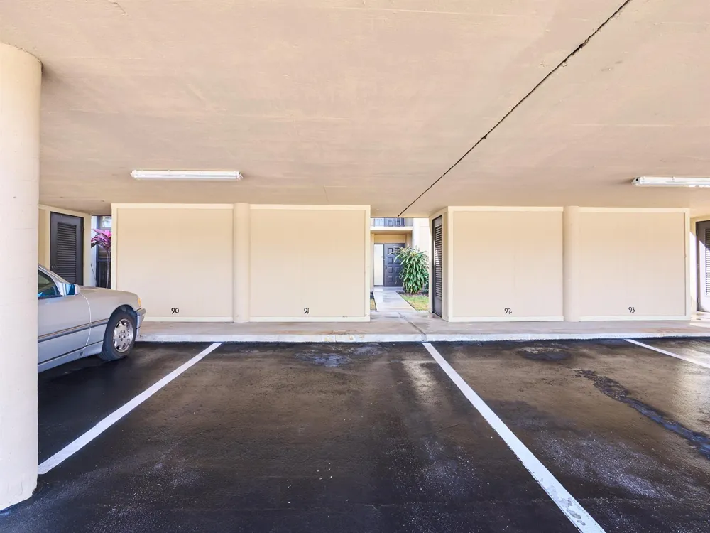 5250 Woodland Lakes Drive #130 Palm Beach Gardens, FL 33418