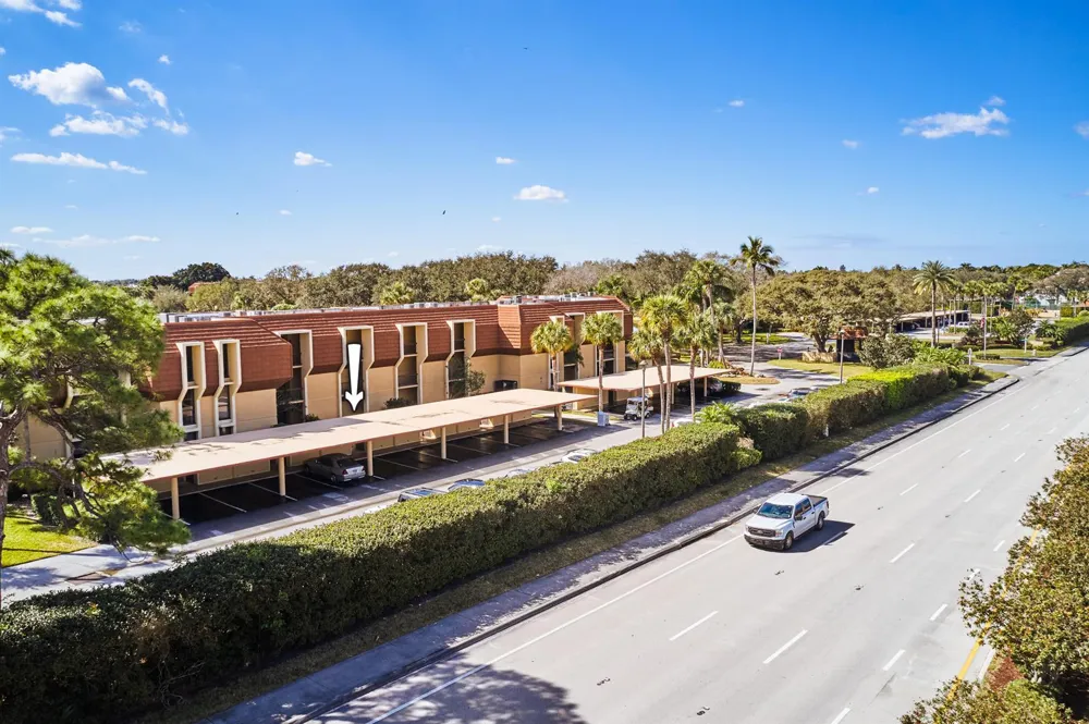 5250 Woodland Lakes Drive #130 Palm Beach Gardens, FL 33418