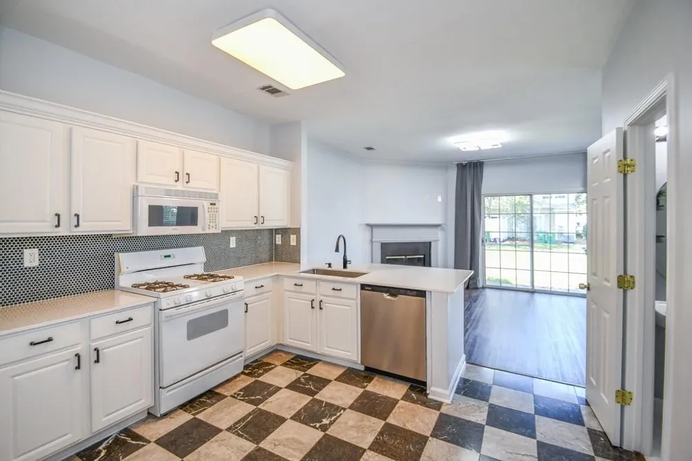 3381 Hidden Cove Circle Peachtree Corners, GA 30092