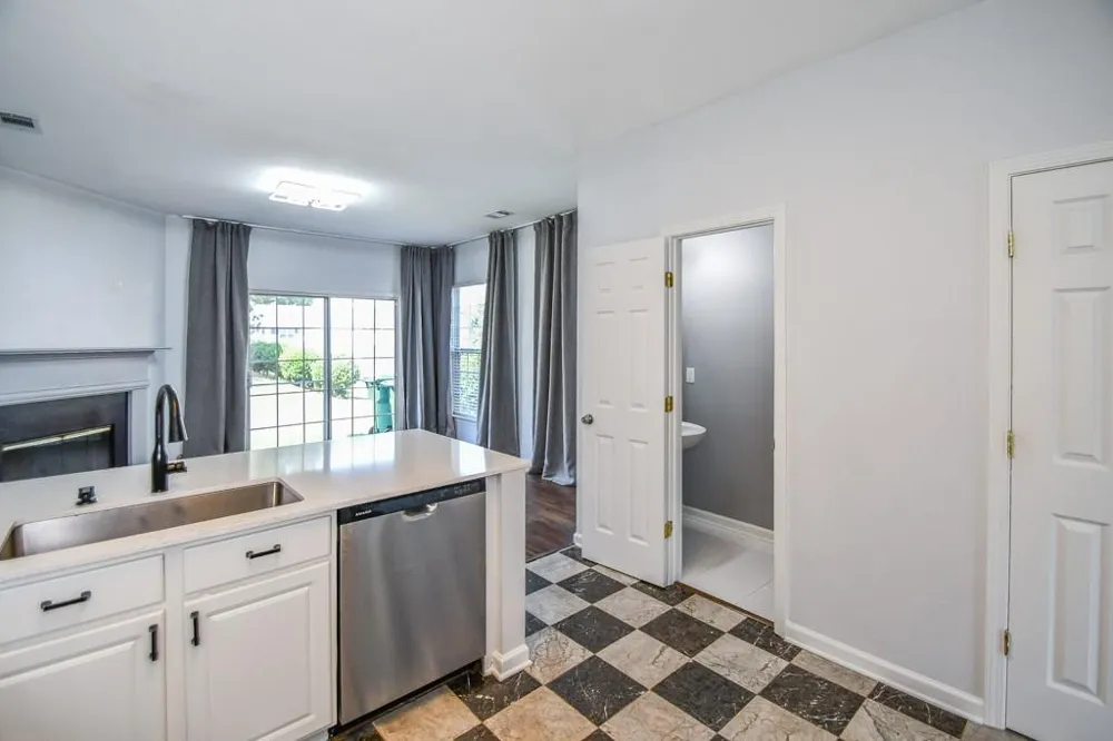 3381 Hidden Cove Circle Peachtree Corners, GA 30092