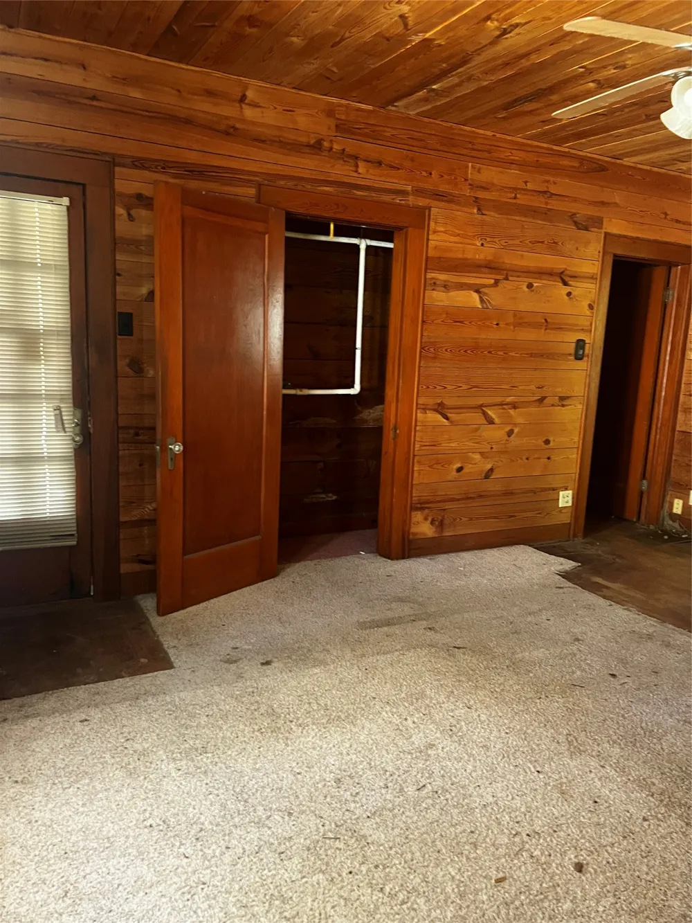 1011 W Walker Street Denison, TX 75020