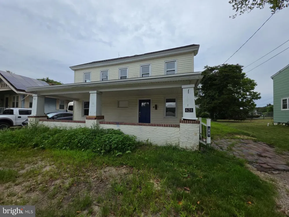628 MAIN Leesburg, NJ 08327