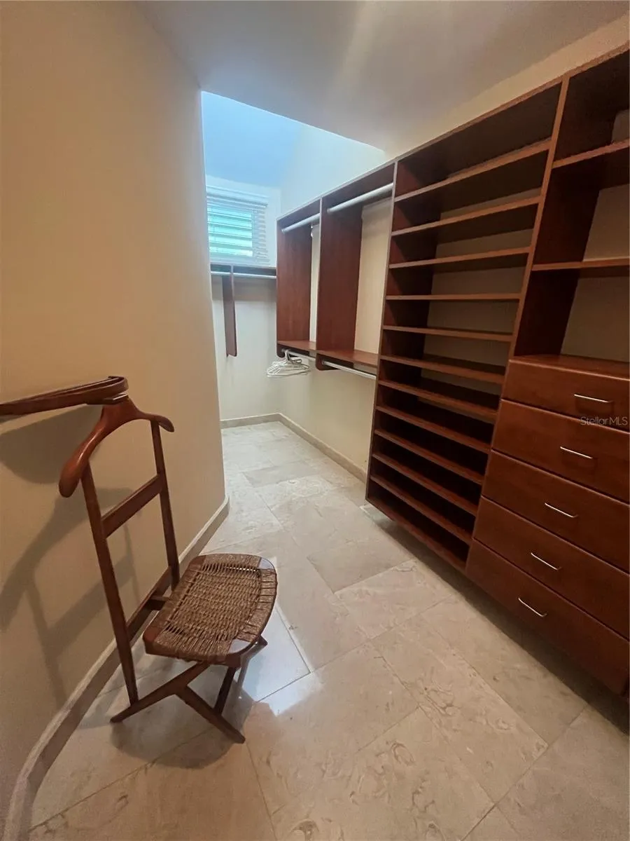 E-8 CLL 7 PASEO MAYOR San Juan, PR 00926