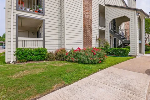5981 Arapaho Road #309