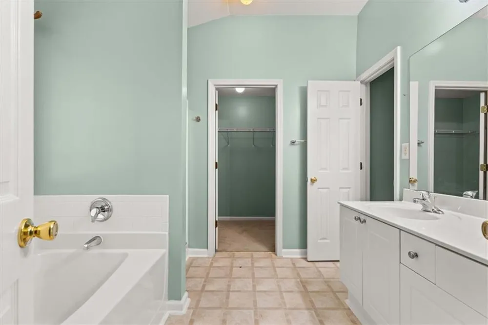 7648 Cozy Lane South Fulton, GA 30213