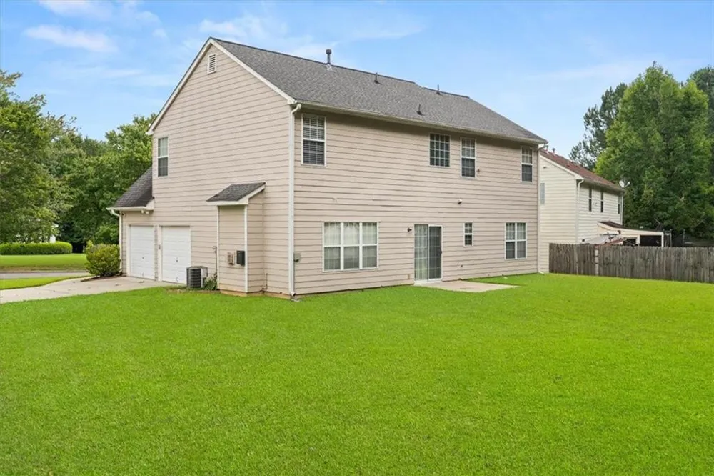 7648 Cozy Lane South Fulton, GA 30213