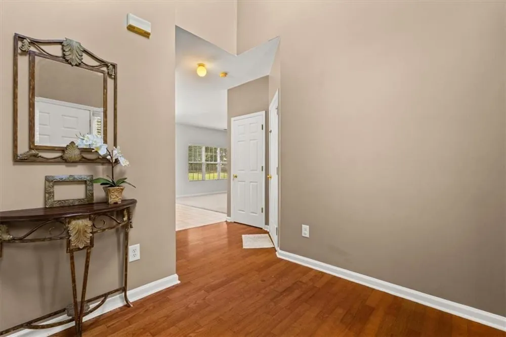 7648 Cozy Lane South Fulton, GA 30213