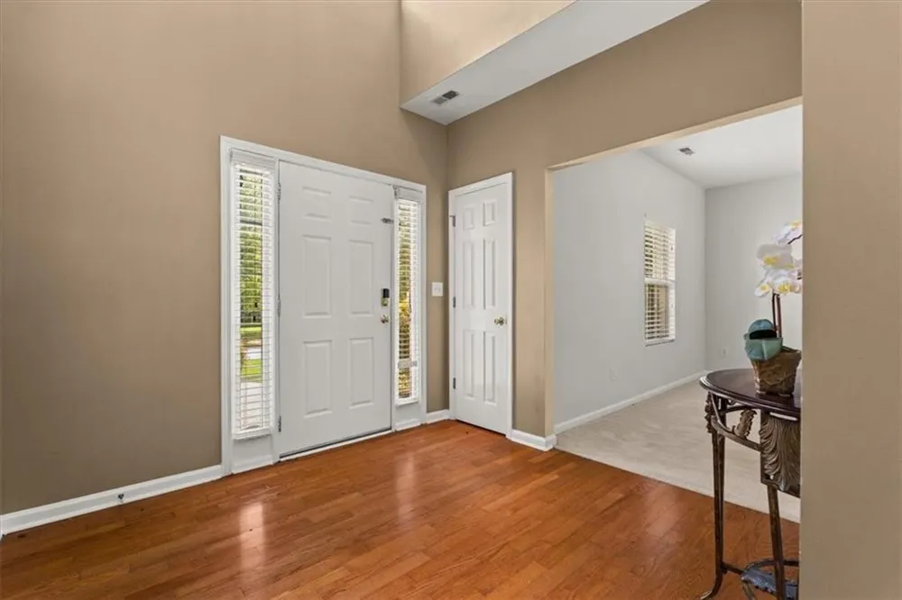 7648 Cozy Lane South Fulton, GA 30213