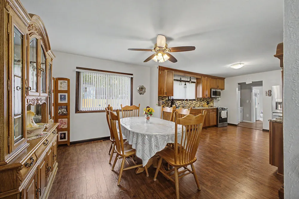 7676 Southmoor Drive Monroe, MI 48161