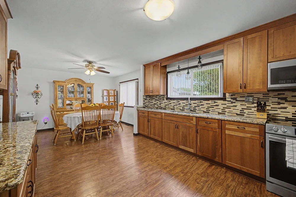 7676 Southmoor Drive Monroe, MI 48161