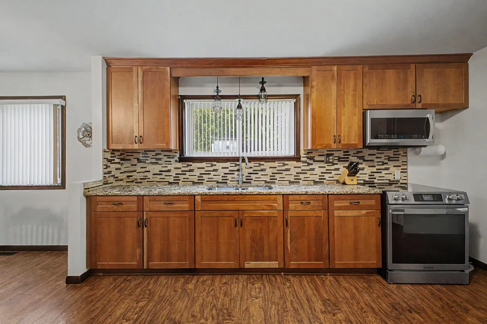 7676 Southmoor Drive Monroe, MI 48161