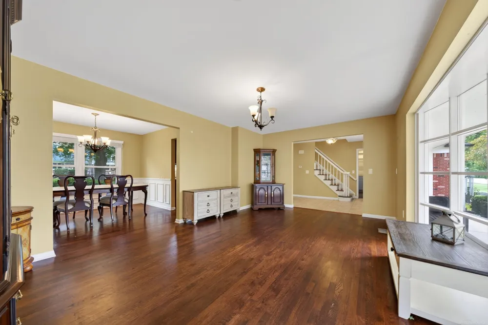 5417 Fieldcrest Drive Utica City, MI 48316