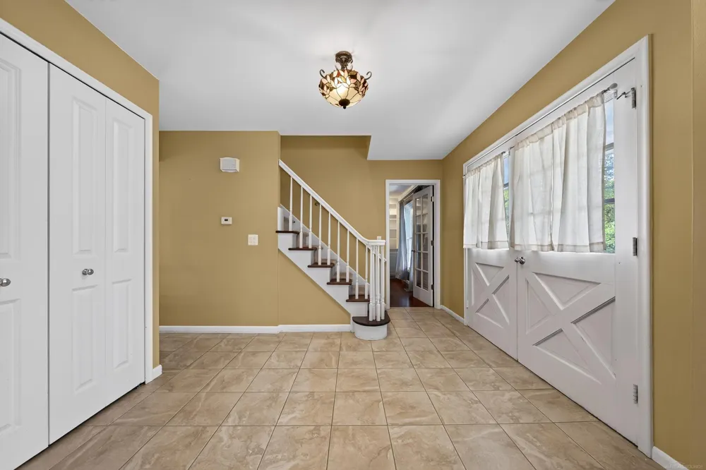 5417 Fieldcrest Drive Utica City, MI 48316