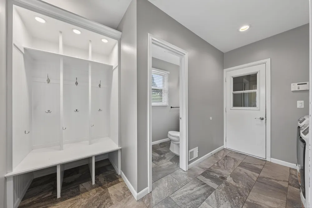 5417 Fieldcrest Drive Utica City, MI 48316