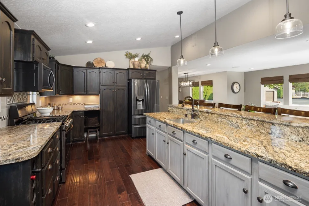 109 Bond Drive Castle Rock, WA 98611