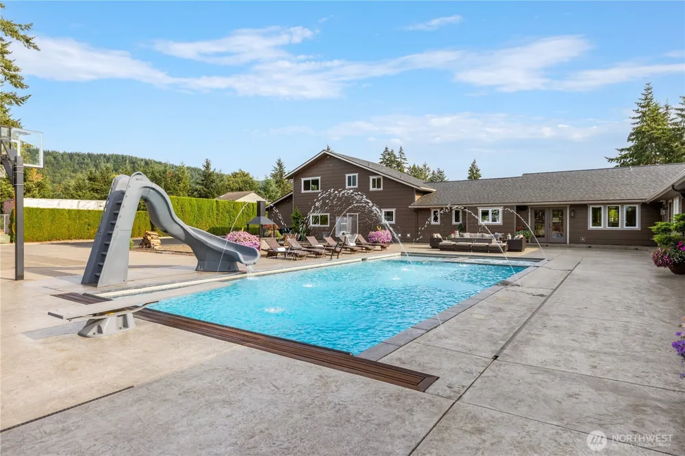 109 Bond Drive Castle Rock, WA 98611