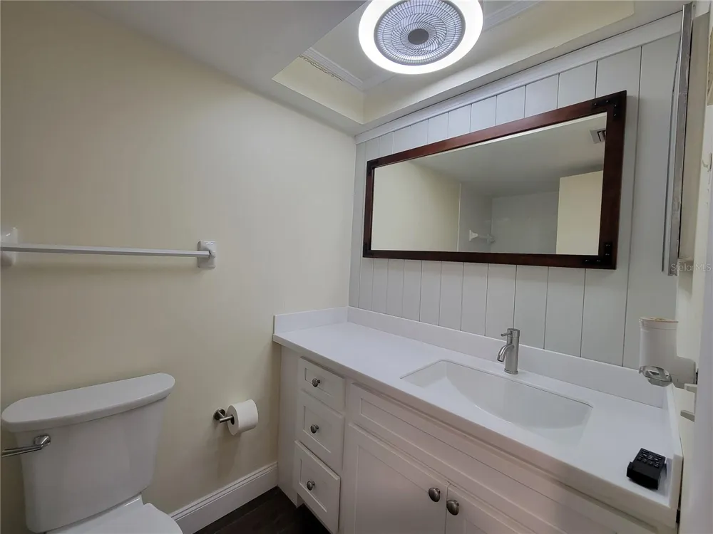 4880 LOCUST STREET NE #235 St Petersburg, FL 33703