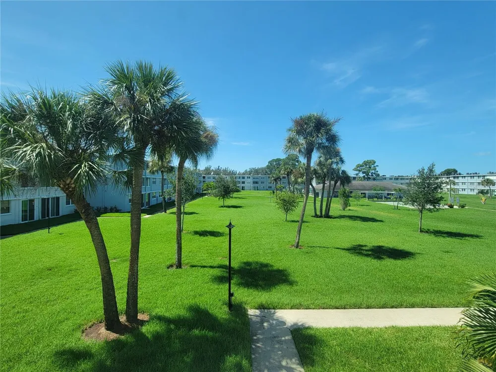 4880 LOCUST STREET NE #235 St Petersburg, FL 33703