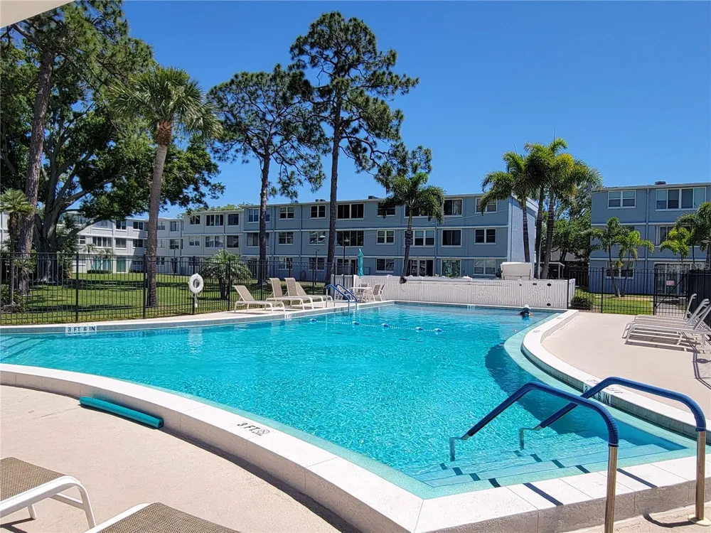 4880 LOCUST STREET NE #235 St Petersburg, FL 33703