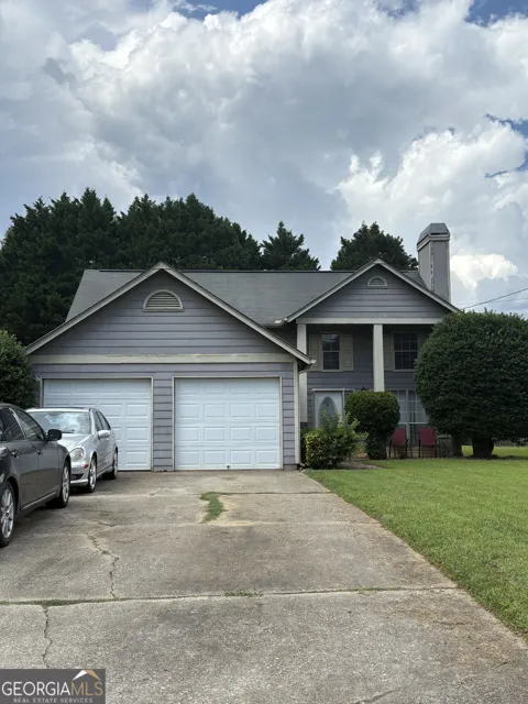 469 Camp Hill LN