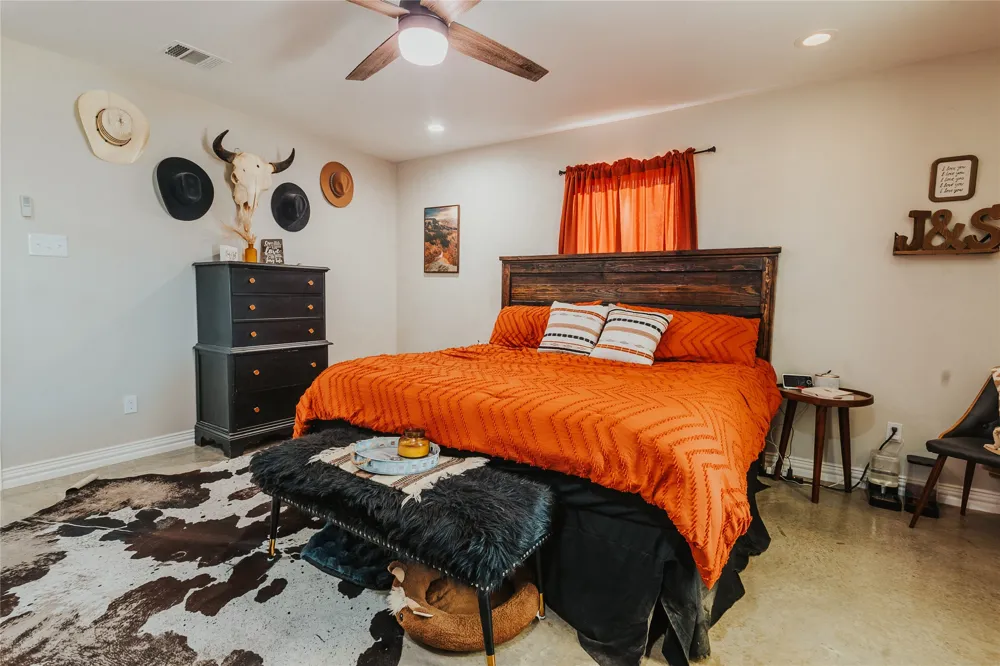 254 Hcr 1450 Covington, TX 76636