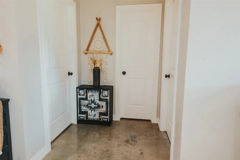 254 Hcr 1450 Covington, TX 76636