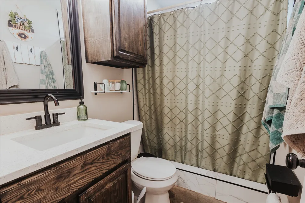 254 Hcr 1450 Covington, TX 76636