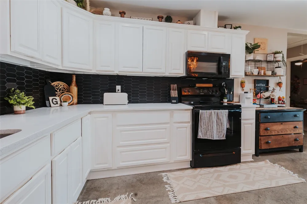 254 Hcr 1450 Covington, TX 76636