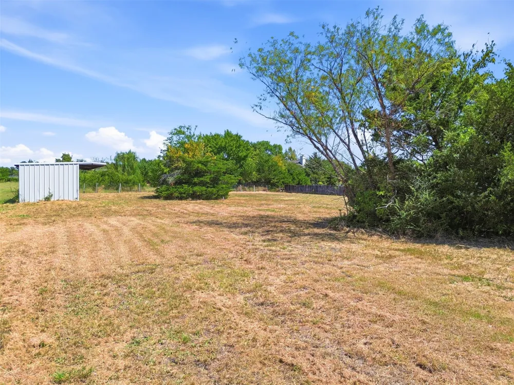 5642 County Road 597 Farmersville, TX 75442