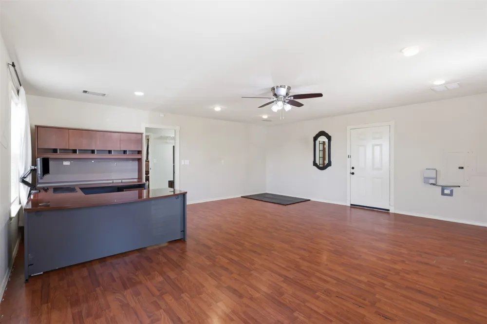 5642 County Road 597 Farmersville, TX 75442