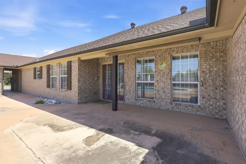 5642 County Road 597 Farmersville, TX 75442