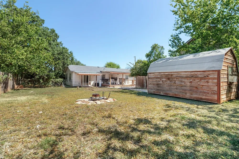 301 W 7th Street Brady, TX 76825