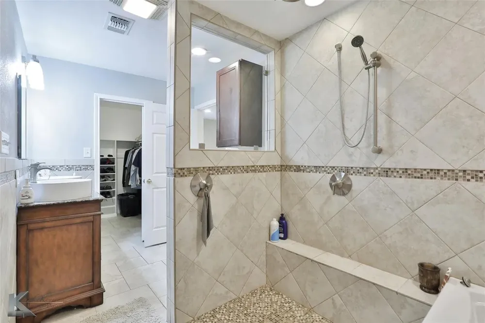 718 Green Valley Drive Abilene, TX 79601