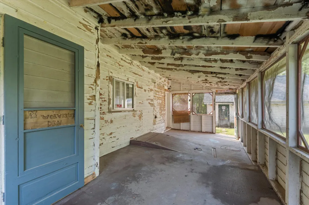 68201 Hess Road Edwardsburg, MI 49112