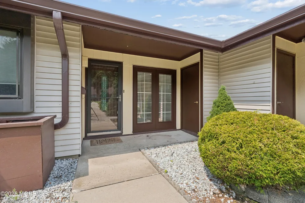 48 Wild Turkey Way #B Manalapan, NJ 07726