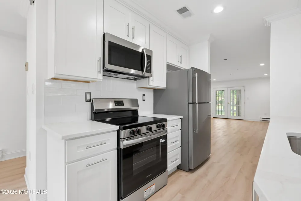 48 Wild Turkey Way #B Manalapan, NJ 07726
