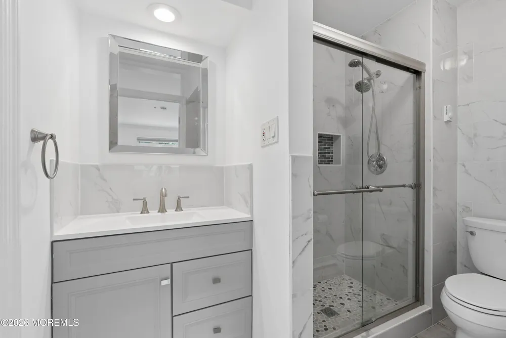 48 Wild Turkey Way #B Manalapan, NJ 07726