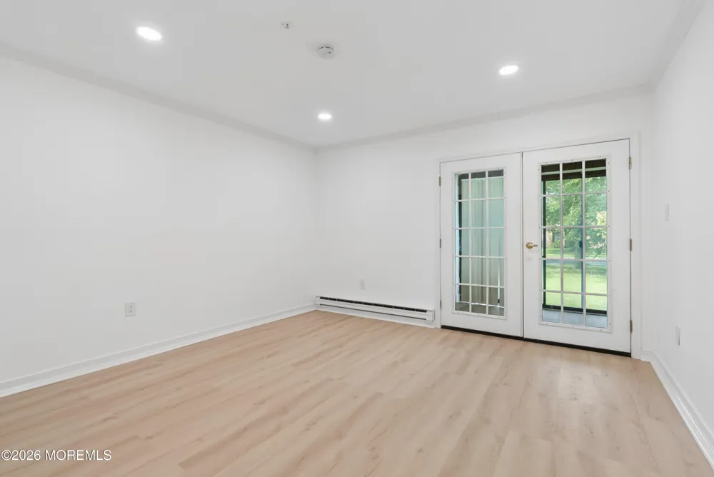 48 Wild Turkey Way #B Manalapan, NJ 07726