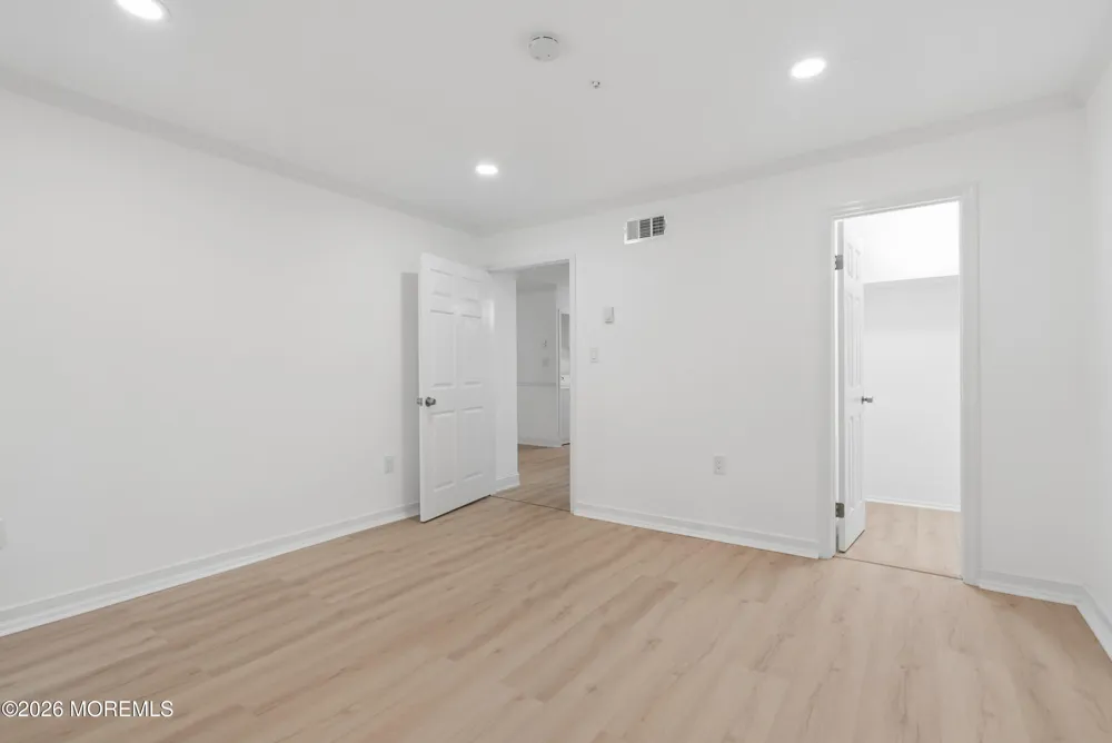 48 Wild Turkey Way #B Manalapan, NJ 07726