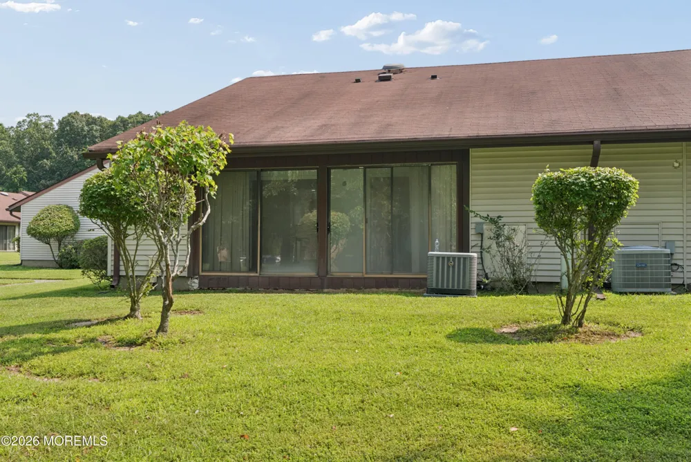 48 Wild Turkey Way #B Manalapan, NJ 07726