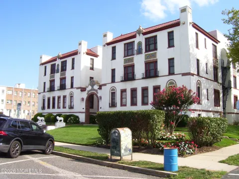 218 2nd Avenue #105E