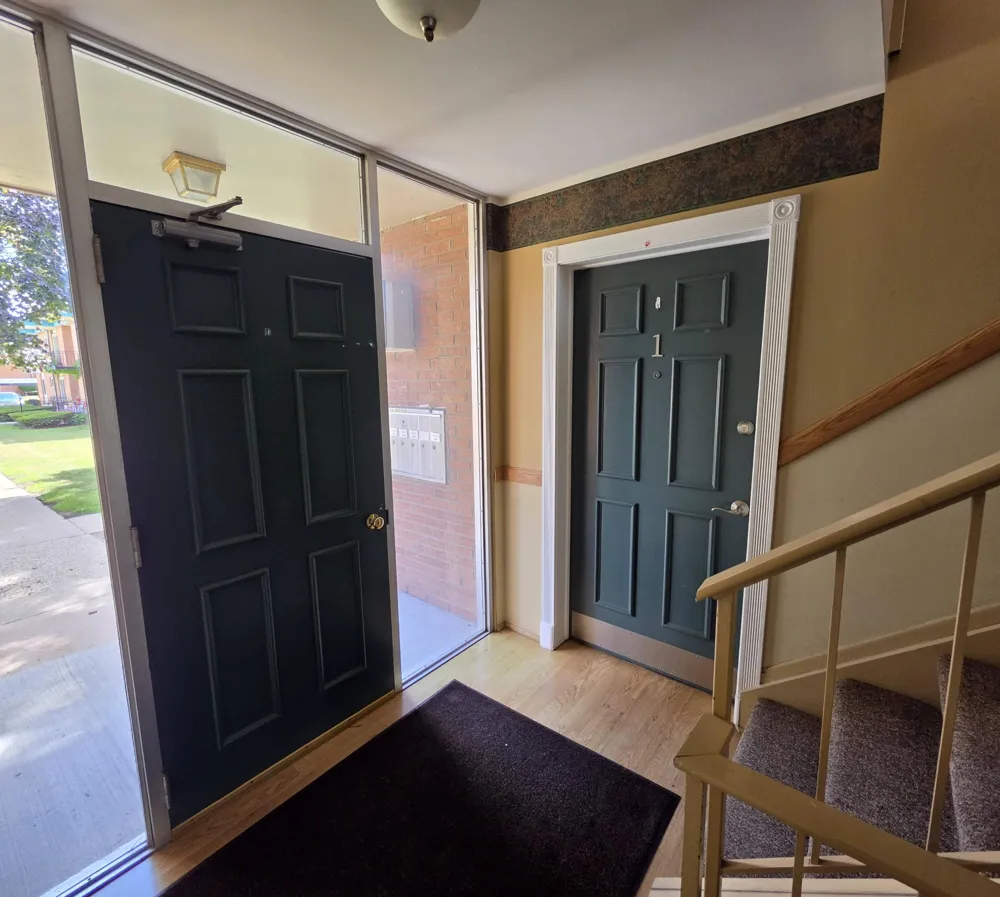 1968 Axtell Drive #1 Troy City, MI 48084