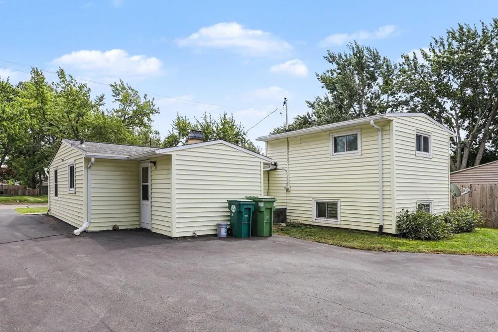 237 24th Street Springfield City, MI 49037