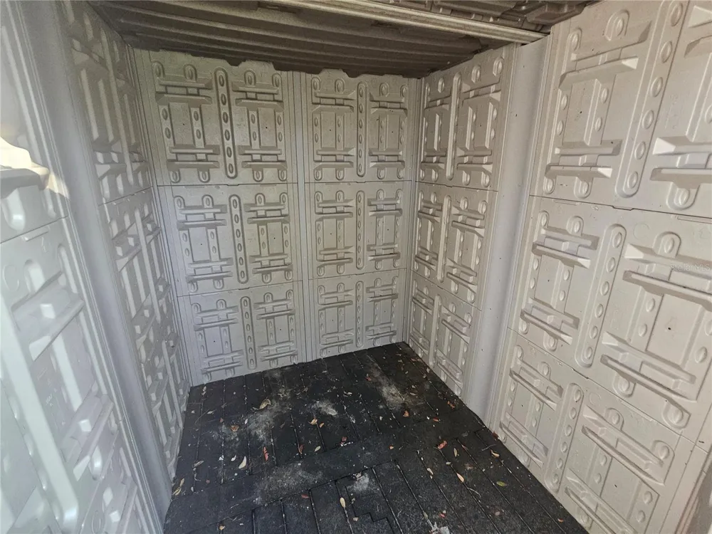 8068 23RD AVENUE St Petersburg, FL 33710